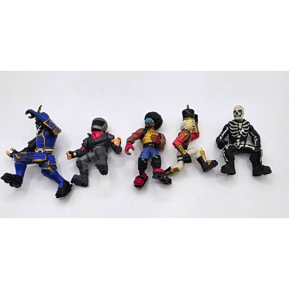 Fortnite Battle Royale Collection 2" Figure Lot of 5 Moose Toys Skull Trooper